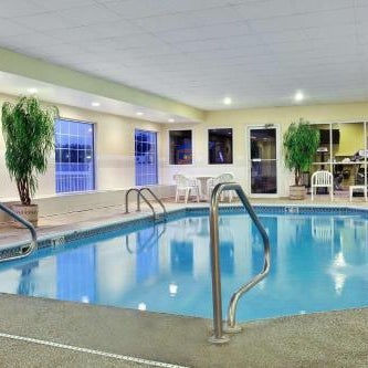 Country Inn & Suites by Radisson, Rock Falls, IL Thumbnail
