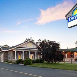 Days Inn by Wyndham Grayling Thumbnail