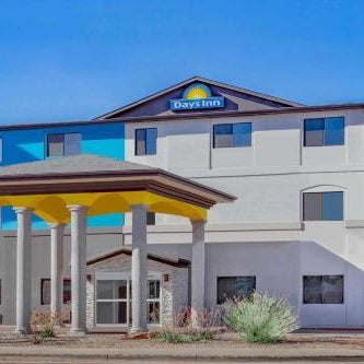 Days Inn by Wyndham Bernalillo Thumbnail