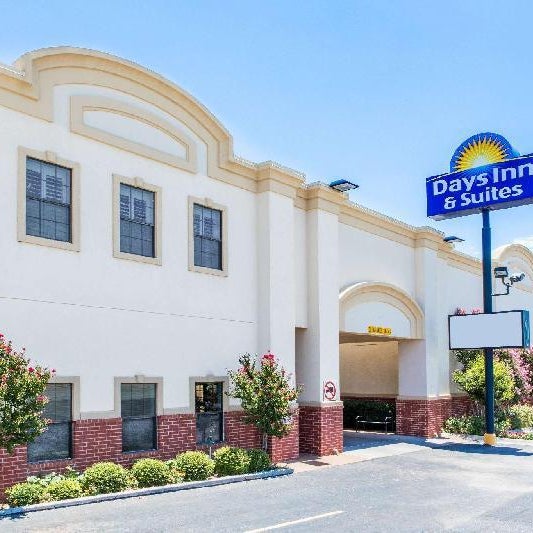 Days Inn & Suites by Wyndham Big Spring Thumbnail