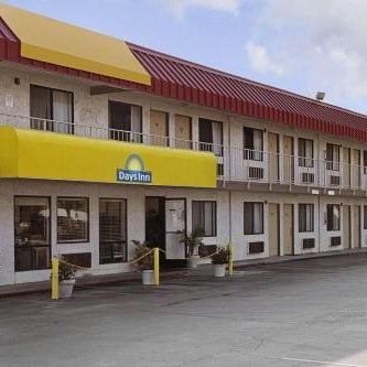 Days Inn by Wyndham Fresno South Thumbnail