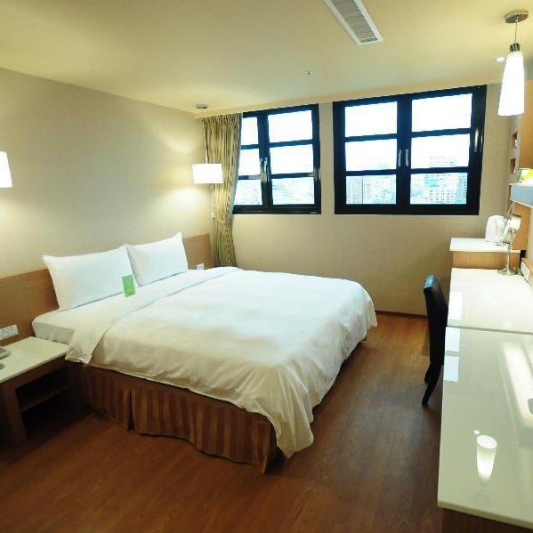 Kindness Hotel - Kaohsiung Main Station Thumbnail