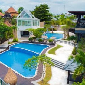 Luxotic Private Villa & Resort