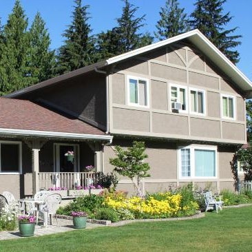 Alpenrose Revelstoke Bed & Breakfast Thumbnail