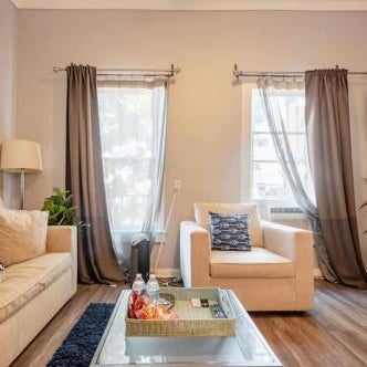 Free Parking Cozy 1BR in Gaslamp Conv Center Thumbnail