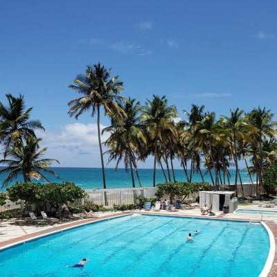 Ocean Breeze for 2 Pool Beach Access Condado
