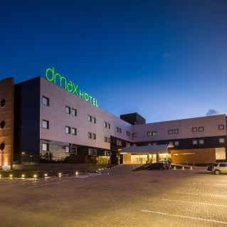 DMax Hotel