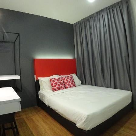 The Red Hotel Thumbnail