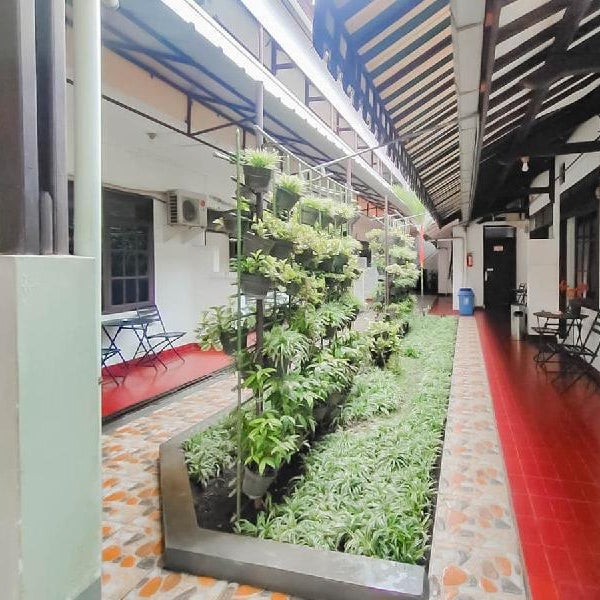 RedDoorz @ Hotel Pondok Kurnia near Buah Batu Bandung