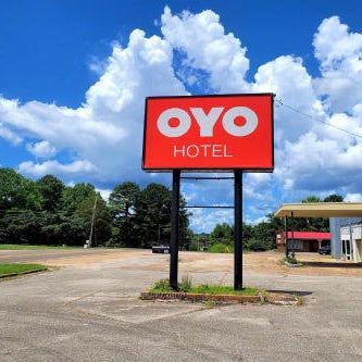 OYO Hotel Holly Springs MS Thumbnail