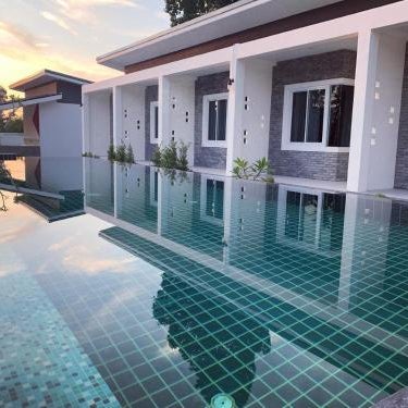 Phangan Hometown Resort - Adults Only