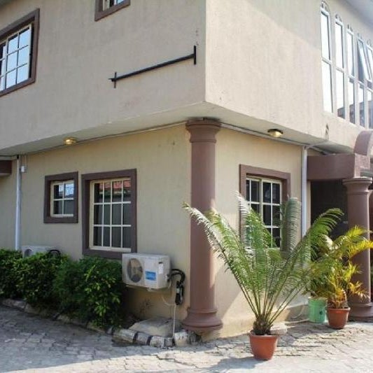 Cristabol Place Hotel Thumbnail