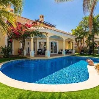 Oásis Tropical, Jardim e Piscina!