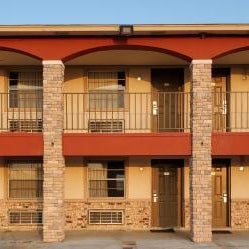 Econo Lodge Inn & Suites Sealy