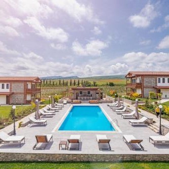 Château Mosmieri Hotel & Winery Thumbnail