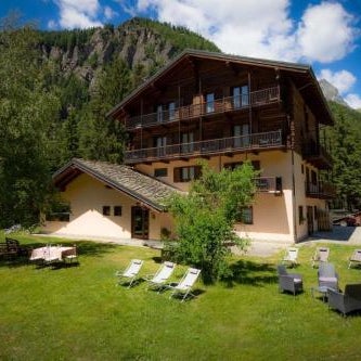 Alpine Forest Hotel & Restaurant