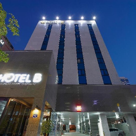 Hotel B