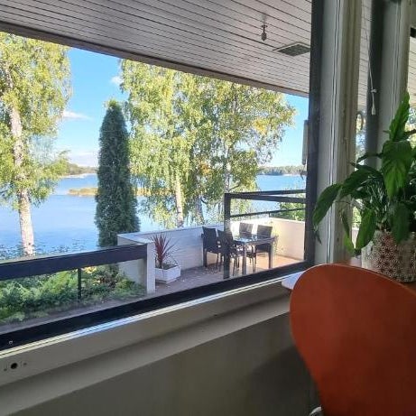 Gorgeous apartment by the sea Thumbnail