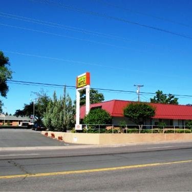 Golden West Motel Thumbnail