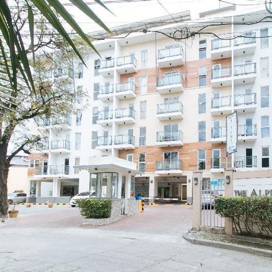 RedDoorz Plus @ Alpina Heights Paranaque Thumbnail