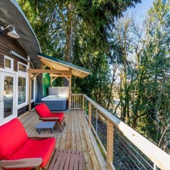 McKenzie View Cottage Thumbnail