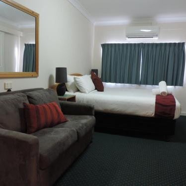 O'Shea's Royal Hotel