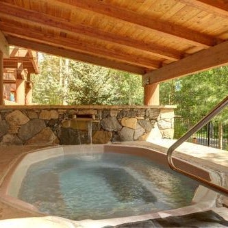 Jackpine & Black Bear Condos by Vail Resorts