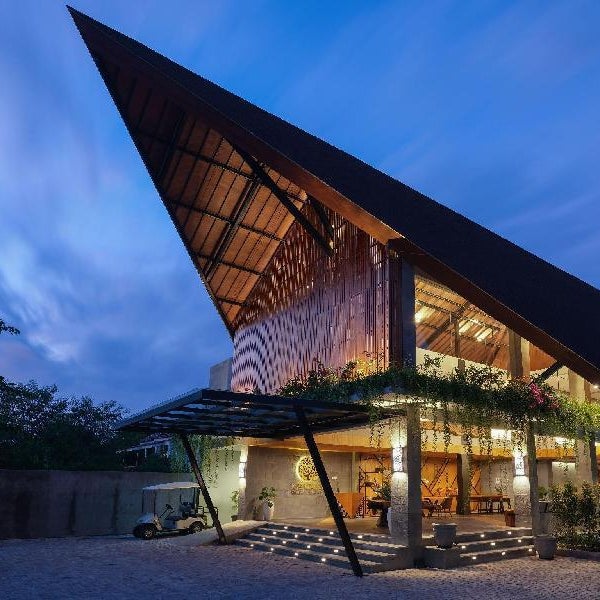 Kayumas Seminyak Resort Thumbnail