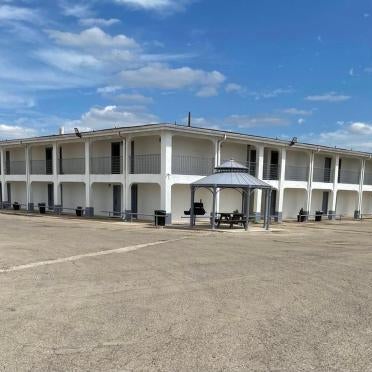 Dilley executive inn Thumbnail