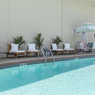 Candlewick Inn and Suites Thumbnail