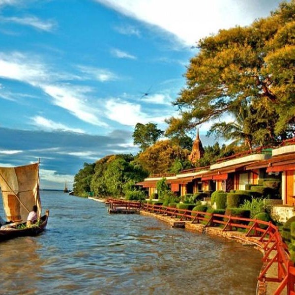 Bagan Thande Hotel, Old Bagan Thumbnail
