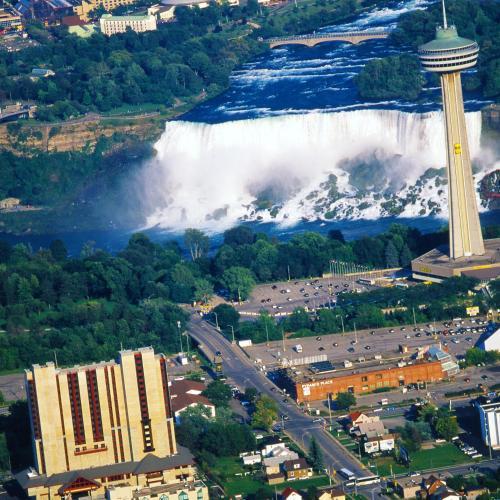 DoubleTree Fallsview Resort - Spa by Hilton - Niagara Falls Thumbnail