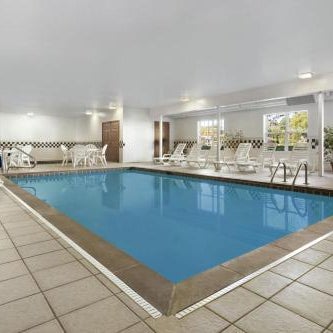 Holiday Inn Express & Suites Elyria By IHG Thumbnail