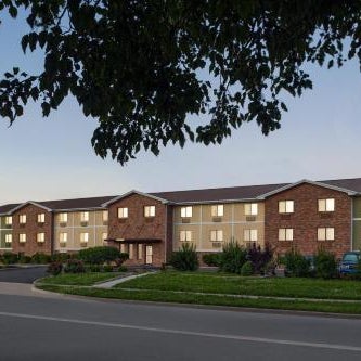 Super 8 by Wyndham Lenexa Overland Park Area Thumbnail