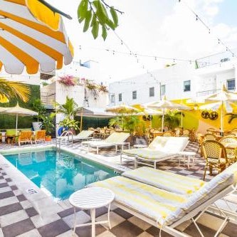Clinton Hotel South Beach Thumbnail