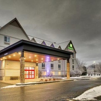 Holiday Inn Express & Suites Lincoln East - White Mountains By IHG Thumbnail