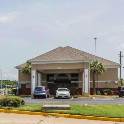 Quality Inn & Suites North Montgomery Thumbnail