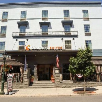 Comfort Suites Downtown Carlisle Thumbnail