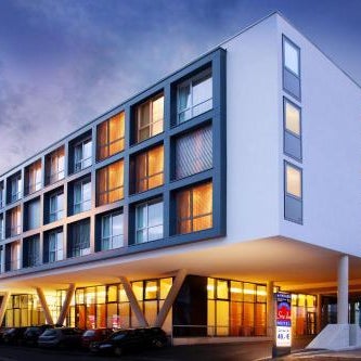Leonardo Hotel Salzburg Airport Thumbnail