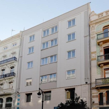 Sweet Hotel Continental