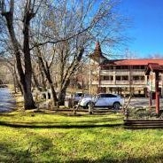 Riverbend Motel & Cabins Thumbnail