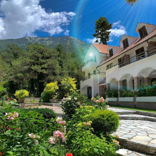 Hotel Alpin Llogara Thumbnail