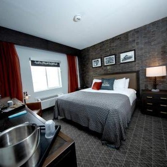 Golden Nugget Hotel Thumbnail