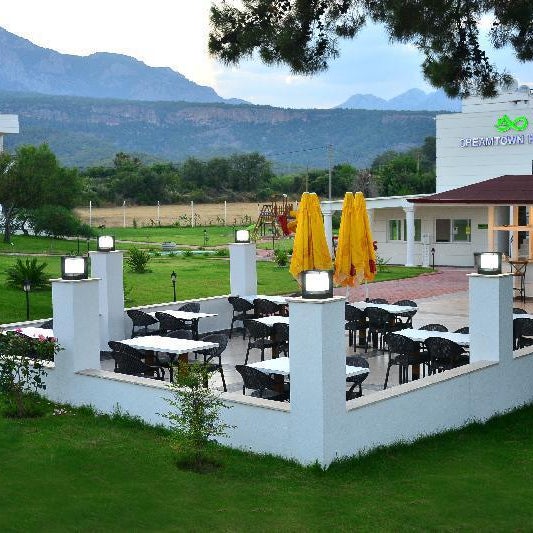 Dream Town Hotel