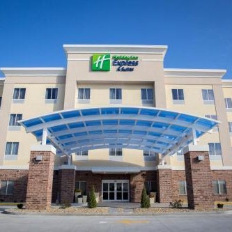 Holiday Inn Express and Suites Edwardsville By IHG Thumbnail