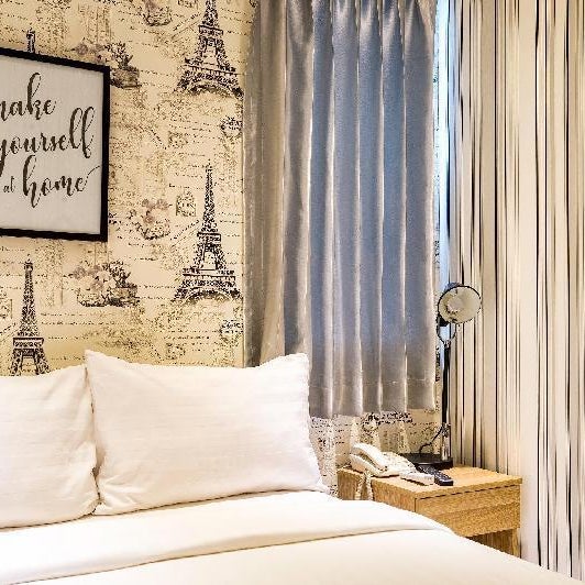 White Residence Hotel & Apartment Thumbnail