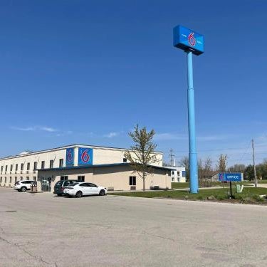 Studio 6 Peoria IL Thumbnail