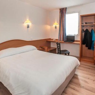 BRIT HOTEL Essentiel CAHORS Nord