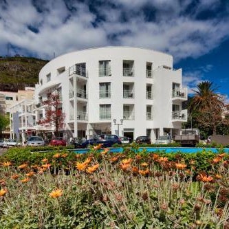 White Waters Hotel Thumbnail