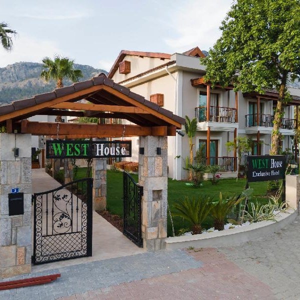 WEST HOUSE EXCLUSIVE HOTEL